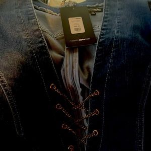 Extra large blue Jean jumper but fits like a large.